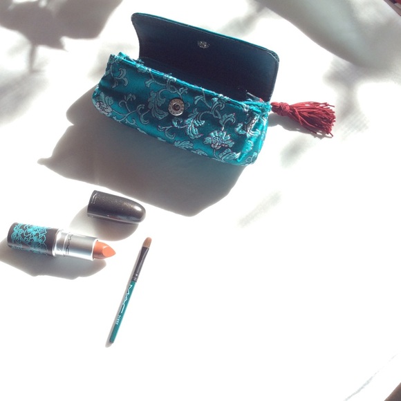MAC MINI LIPSTICK POUCH