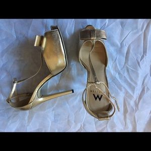 Madison by Shoe Dazzle bow tie t-strap heels