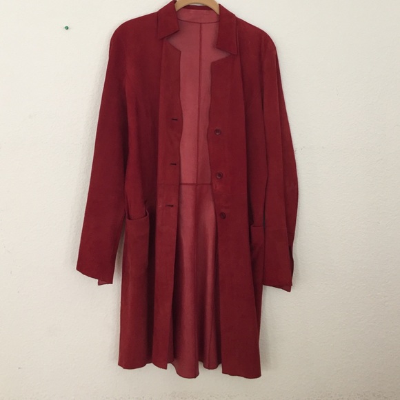 Elegant reversible leather and suede red coat with classic collar.