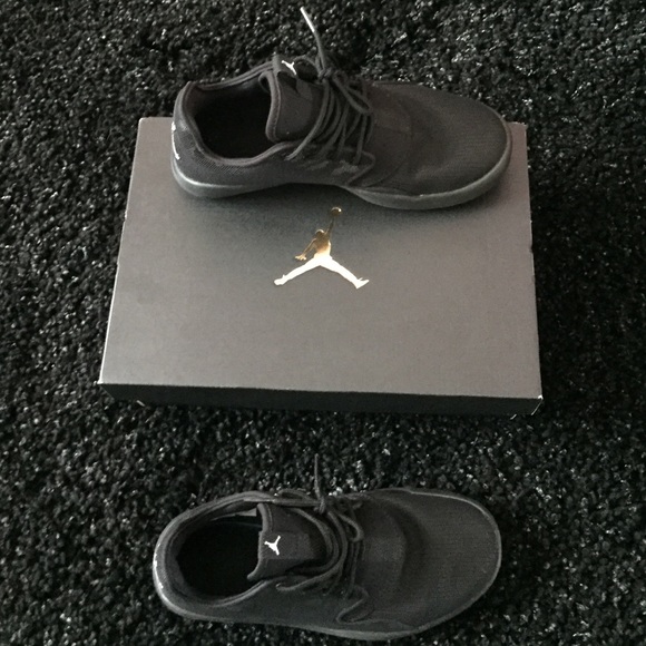 Sneaker - Picture 4 of 4