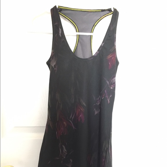 lululemon cool racerback tank size 4