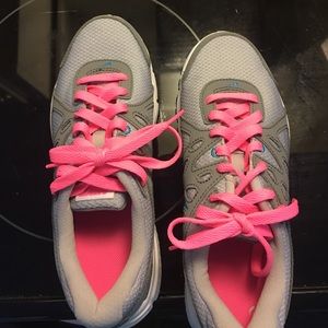 Nike revolution final price