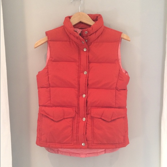 J.Crew Puffer Vest in Burnt Orange, size xsmall