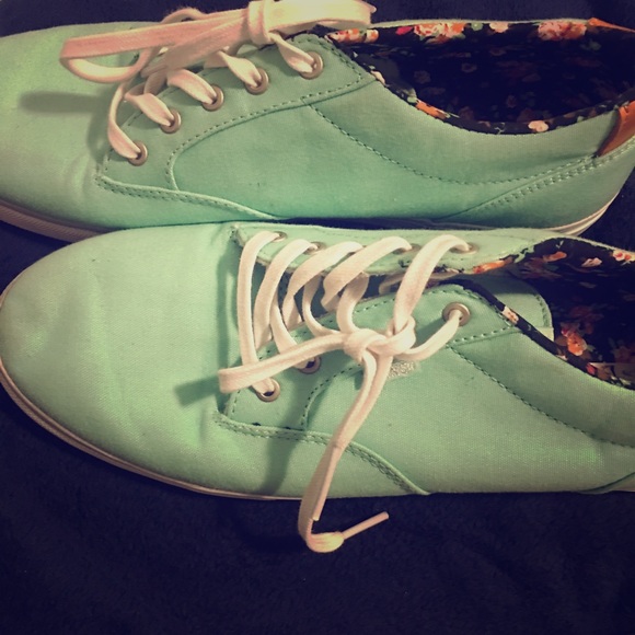 Size 11 vans