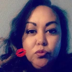 Meet your Posher, Connie