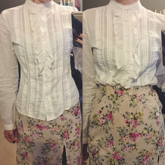 Adorable White ruffled shirt