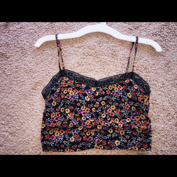 FLORAL CROP TOP