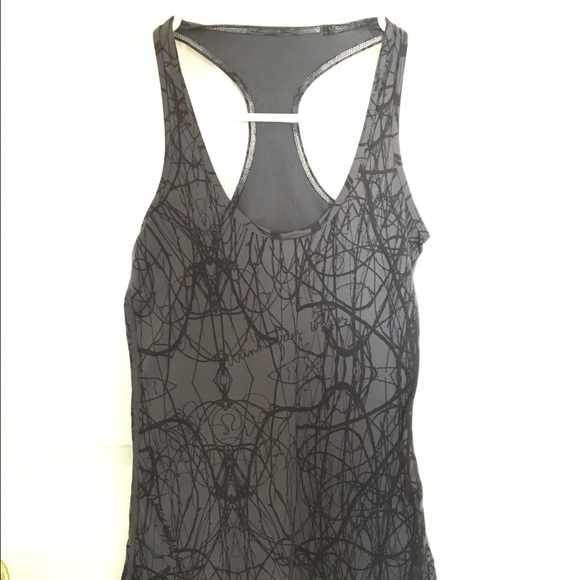 lululemon cool racerback tank size 4