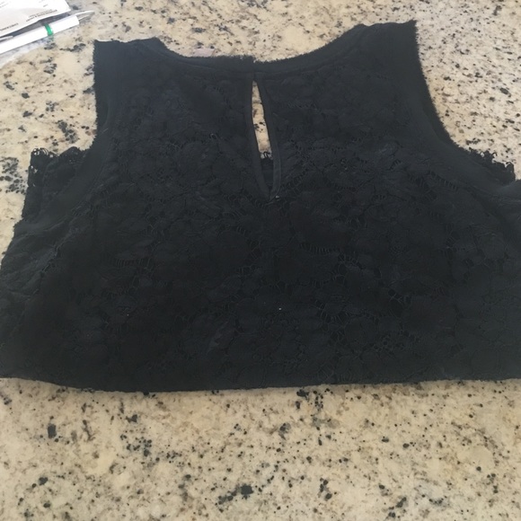 Lace Tank - Picture 4 of 4