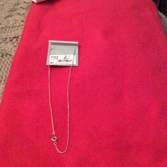 Necklace. Perfect for Spring! - Picture 3 of 3