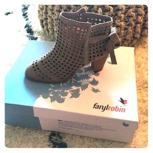 Anthropologie brand new suede bow bootie