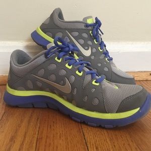 Women's Nike Training Sneakers - Barely Worn!