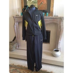Nike Sweatsuit (jacket & pants)