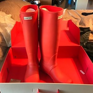 Hunter Boots size 8 BN tags in box, orange