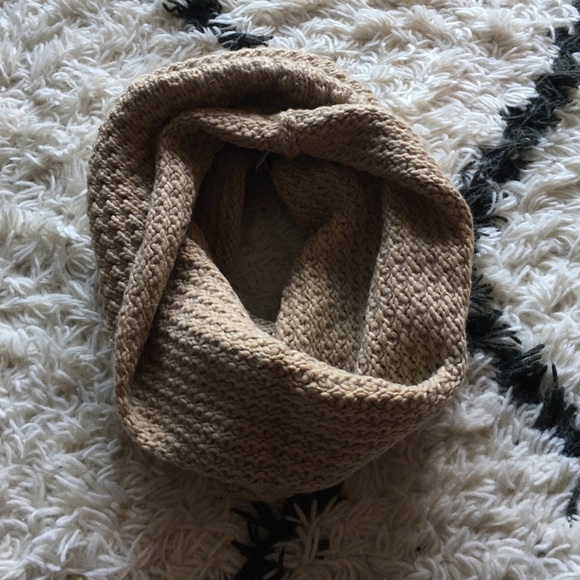 Infinity Gap scarf