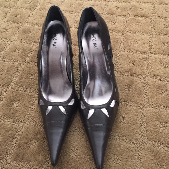 Heels - Picture 2 of 4