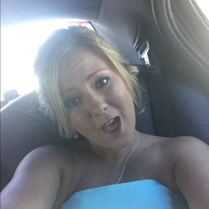 Meet your Posher, Sabrina