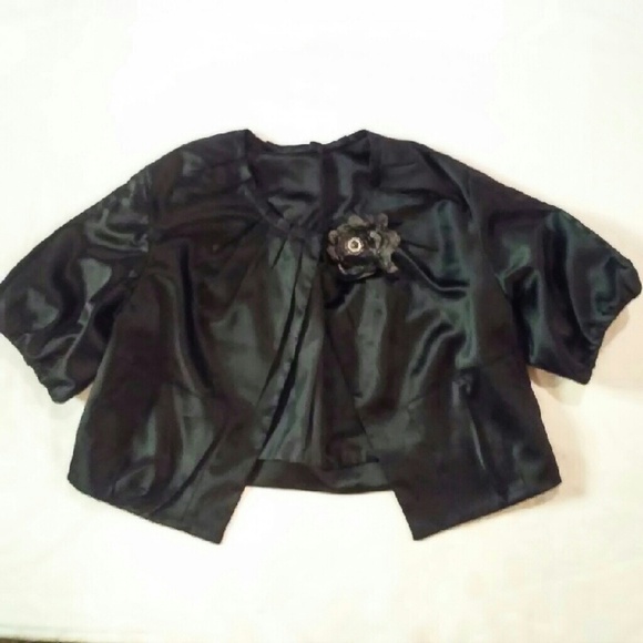 Elle Satin Eve Jacket Size L