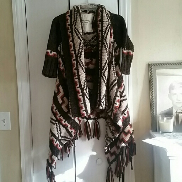 Cozy sweater wrap with pockets