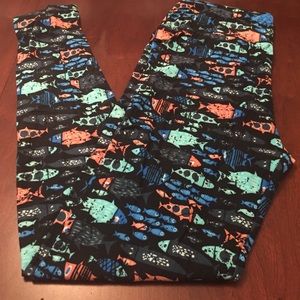 BNWT LuLaRoe OS leggings - fishes!
