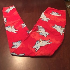 BNWT LuLaRoe OS leggings - red with flying pigs!