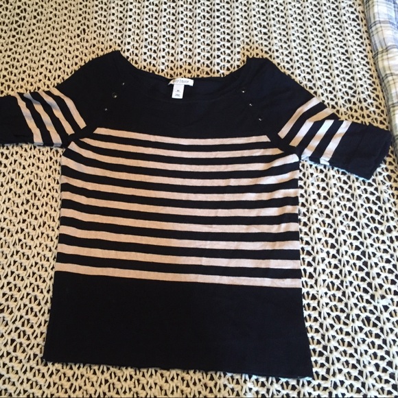 White House black market sweater - Picture 5 of 5