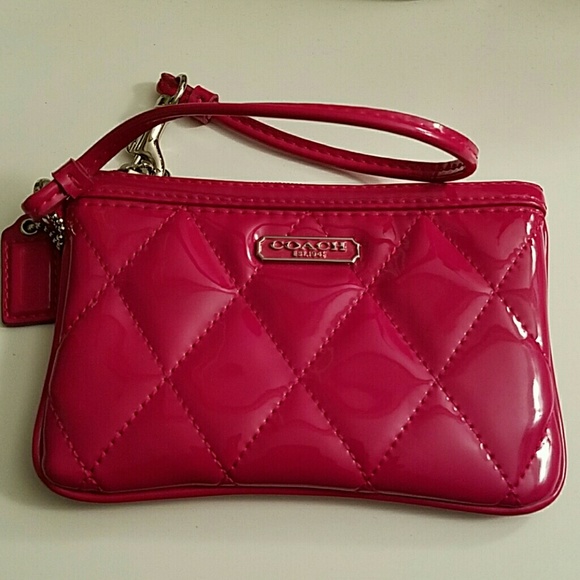 Coach Poppy Wristlet