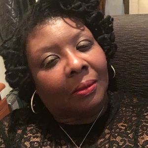 Meet your Posher, Yvonne