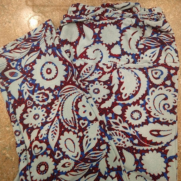 NWOT LuLaRoe TC Leggings