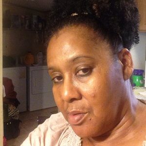 Meet your Posher, Eva