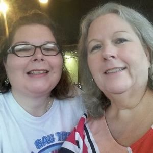 Meet your Posher, Christa