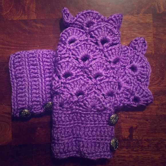 Handmade crochet fingerless mittens