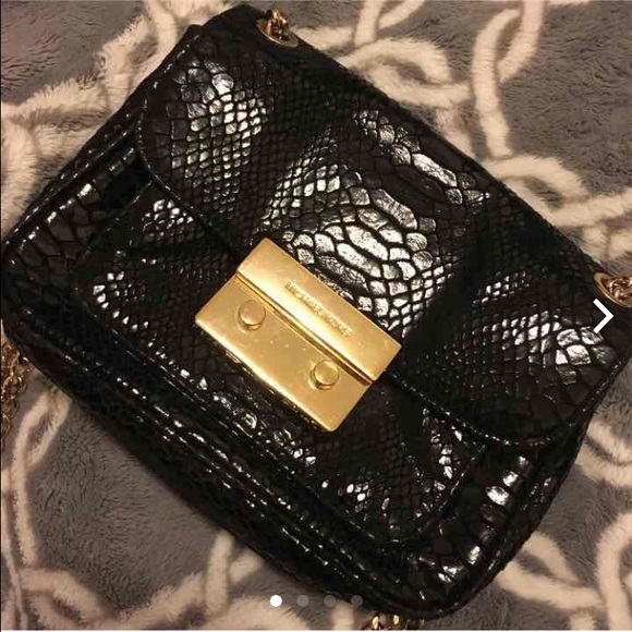 Michael kors purse