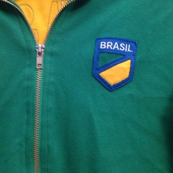 Brasil soccer jacket. Girls L - Picture 2 of 4