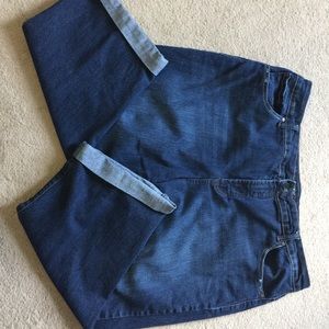 Rolled Capri Jeans
