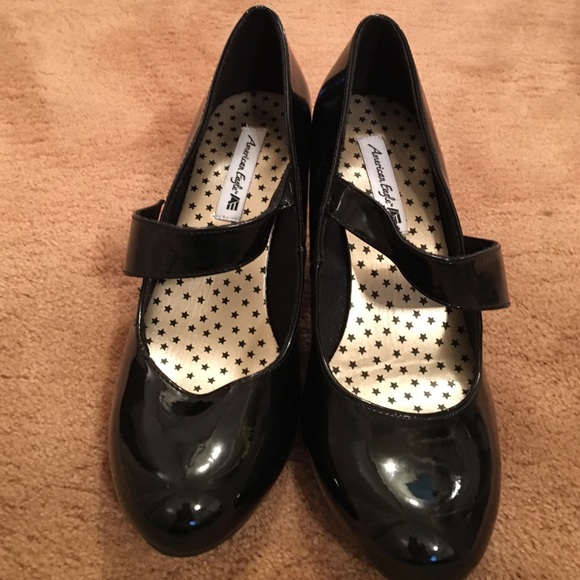 Shoes - Picture 3 of 3