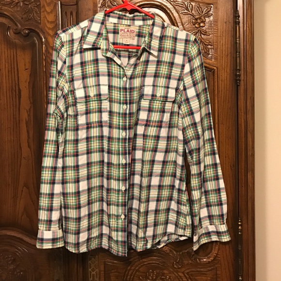Plaid flannel button down shirt