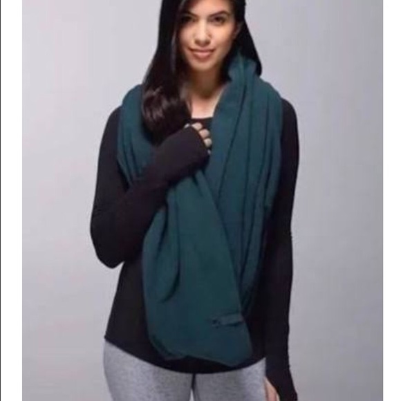 Lululemon Vinyasa Scarf
