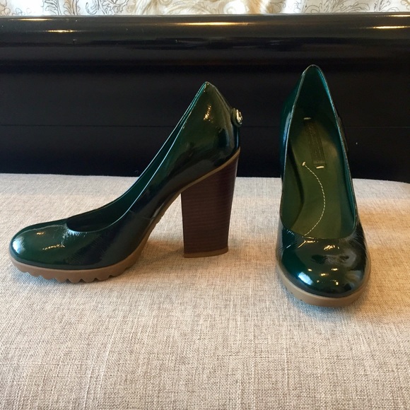green patent leather pumps