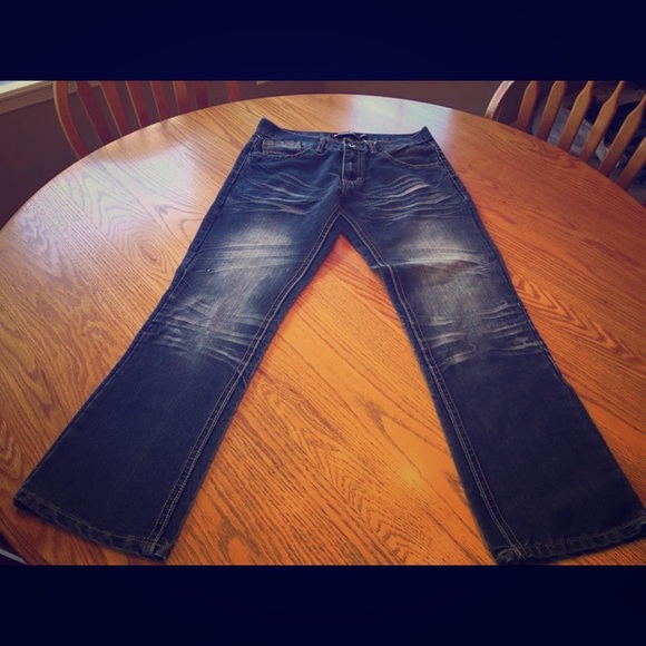 Men's Avirex Jeans. 32x32. Excellent condition.