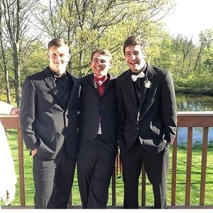 Meet your Posher, Justin