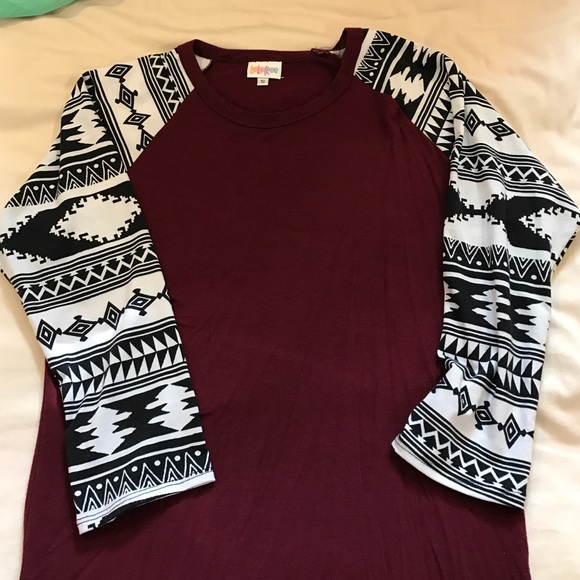 Small Luluroe top
