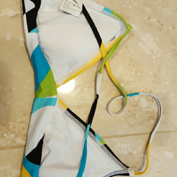 Nwot Roxy Bikini - image 3