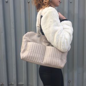 B Makowsky Genuine White leather shoulder bag!