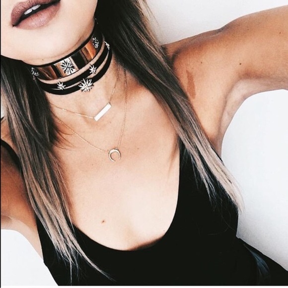 ✨✨💫Half moon necklace✨✨💫
