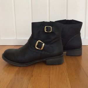 Report Juliee Black Boots