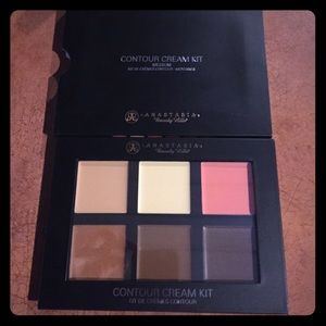 Anastasia Beverly Hills Cream Contour Kit -Medium