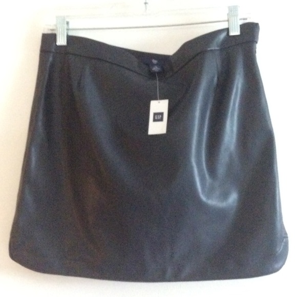 Leather mini skirt/ 16"long/ 32" waist