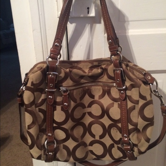 Coach Purses - Picture 4 of 4