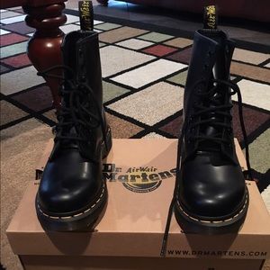 DR martens Airwair women's 1460 Nappa shoes